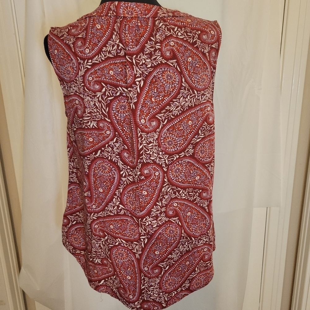 Old Navy ladies sz. Med tank - Picture 3 of 4